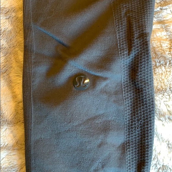 Lululemon gray seamless leggings - Picture 3 of 3